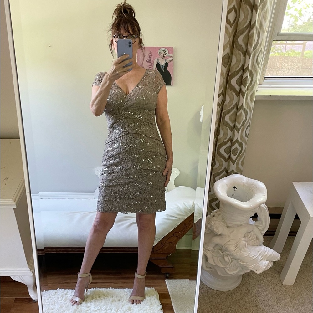 VINTAGE TAUPE LACE SEQUIN SLEEVELESS DRESS ZIPPER SCARLETT NITE PETITE